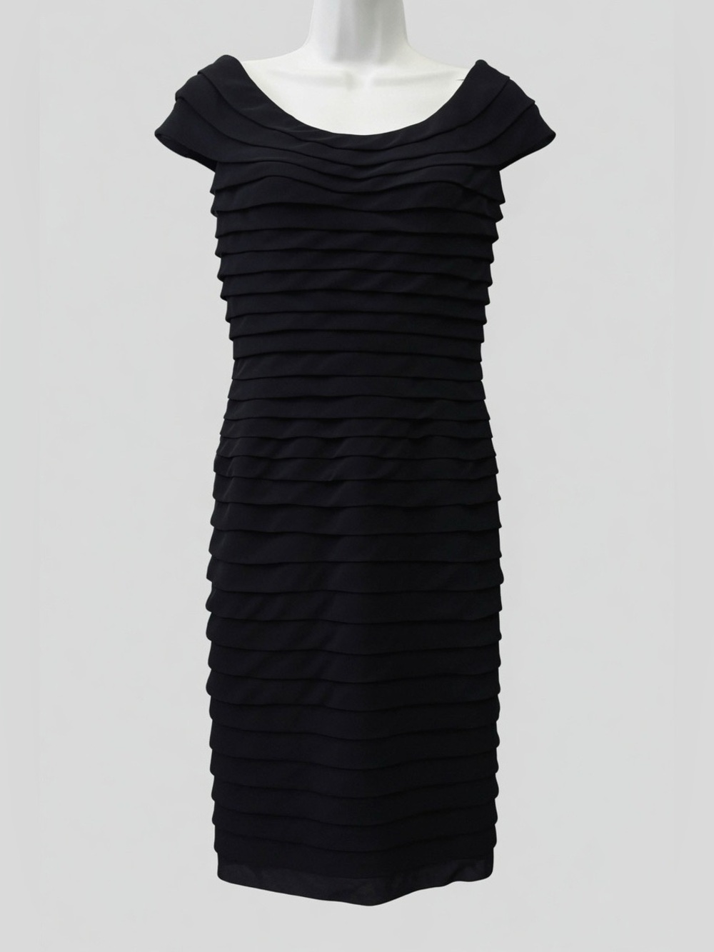 Adrianna Papell black tiered layered pleated cocktail dress EUC - size 4
